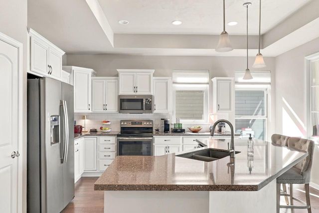 205 N BEDFORD ROAD, Green Bay, WI 54311