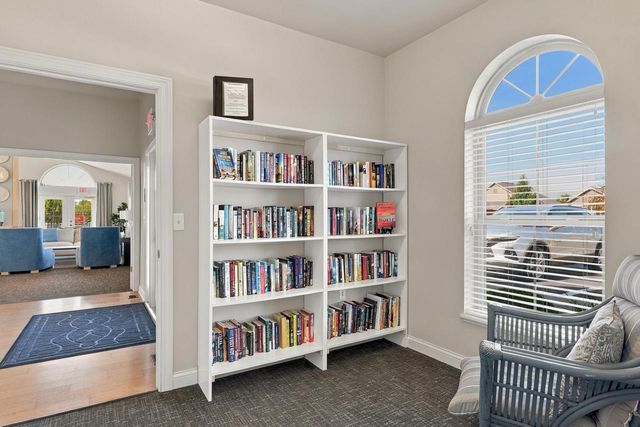 205 N BEDFORD ROAD, Green Bay, WI 54311