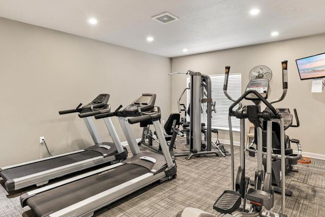 205 N BEDFORD ROAD, Green Bay, WI 54311