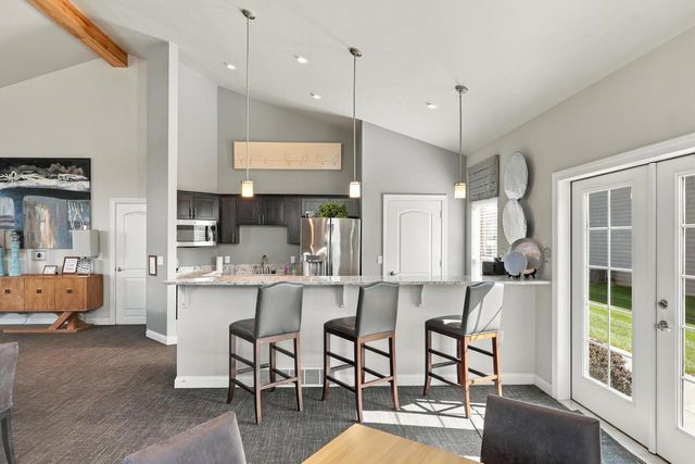 205 N BEDFORD ROAD, Green Bay, WI 54311