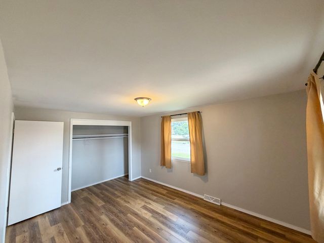 4203 N Herald Rd, Millwood, WA 99206