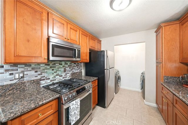 9312 Palm Street 205, Bellflower, CA 90706