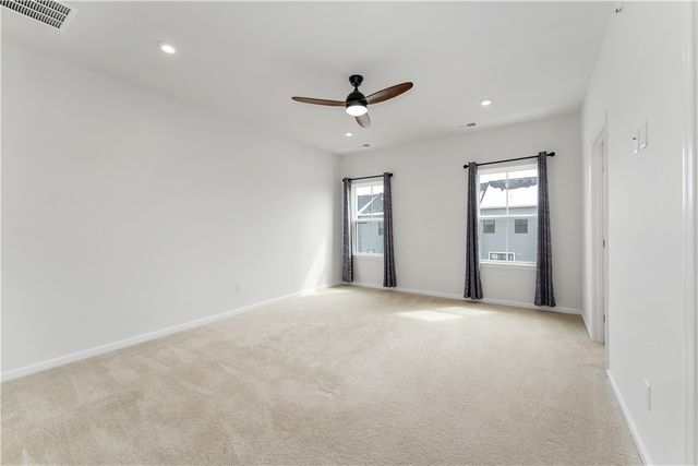 125 Mossy Oak Dr, Coraopolis, PA 15108