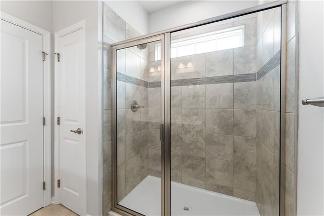 125 Mossy Oak Dr, Coraopolis, PA 15108