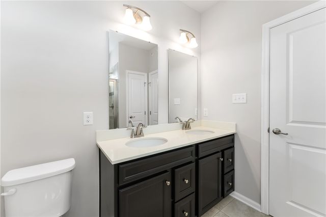 125 Mossy Oak Dr, Coraopolis, PA 15108