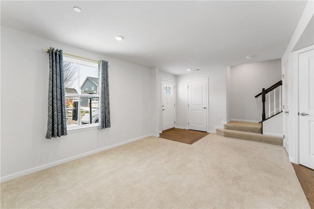 125 Mossy Oak Dr, Coraopolis, PA 15108