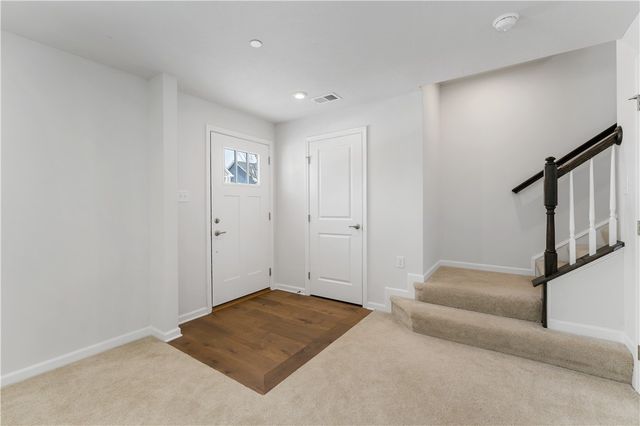 125 Mossy Oak Dr, Coraopolis, PA 15108