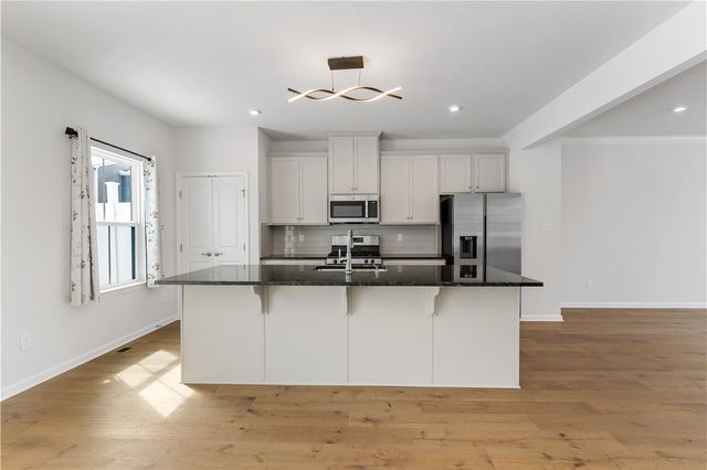 125 Mossy Oak Dr, Coraopolis, PA 15108