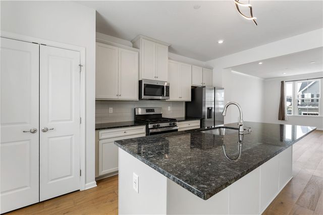 125 Mossy Oak Dr, Coraopolis, PA 15108