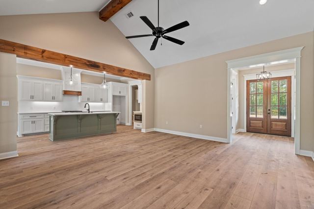 49 Pipestone Pass, Sumrall, MS 39482