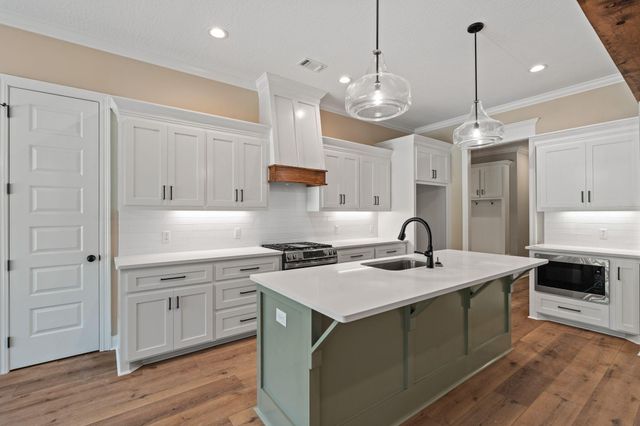 49 Pipestone Pass, Sumrall, MS 39482