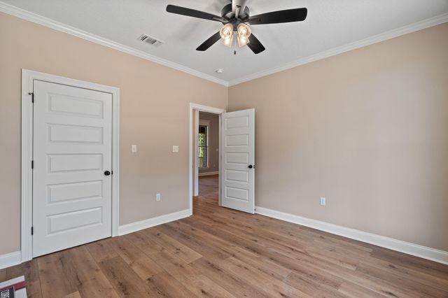 49 Pipestone Pass, Sumrall, MS 39482
