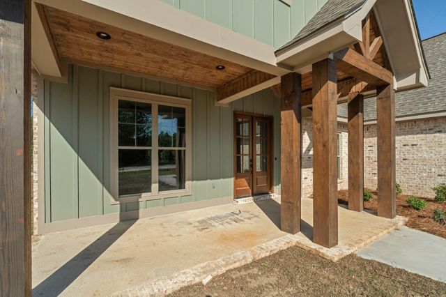 49 Pipestone Pass, Sumrall, MS 39482