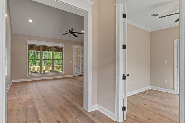 49 Pipestone Pass, Sumrall, MS 39482