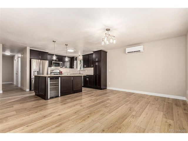 1430 Mount Evans Dr, Longmont, CO 80504