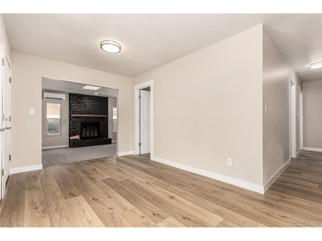 1430 Mount Evans Dr, Longmont, CO 80504