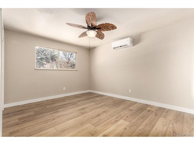 1430 Mount Evans Dr, Longmont, CO 80504