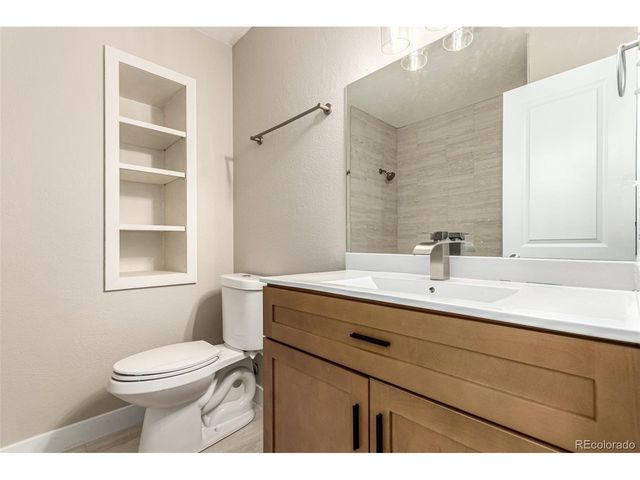 1430 Mount Evans Dr, Longmont, CO 80504