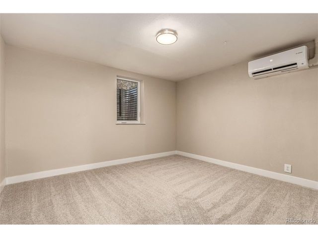 1430 Mount Evans Dr, Longmont, CO 80504