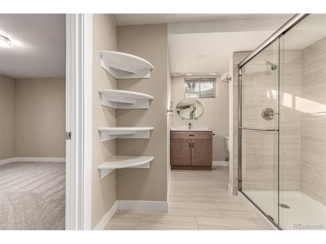 1430 Mount Evans Dr, Longmont, CO 80504