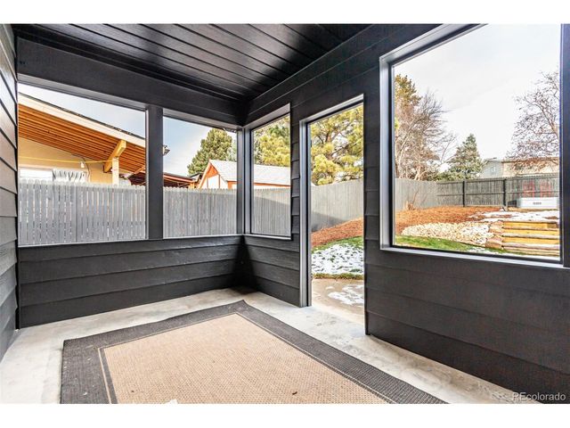 1430 Mount Evans Dr, Longmont, CO 80504