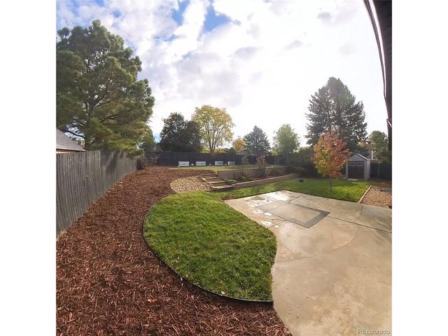 1430 Mount Evans Dr, Longmont, CO 80504