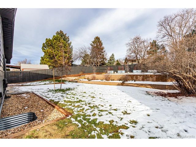 1430 Mount Evans Dr, Longmont, CO 80504