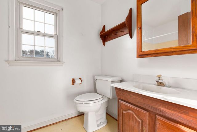 12425 FIVE MILE RD, Fredericksburg, VA 22407