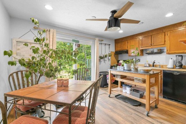 300 Falmouth Road APT 20C, Mashpee, MA 02649