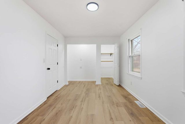 1548 Deer Lake Drive, Lexington, KY 40515