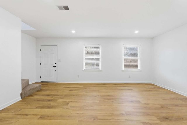 1548 Deer Lake Drive, Lexington, KY 40515