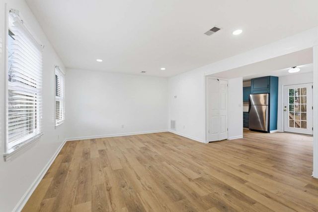 1548 Deer Lake Drive, Lexington, KY 40515