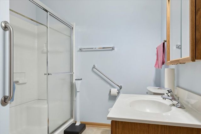801 N McLean Boulevard 140, Elgin, IL 60123