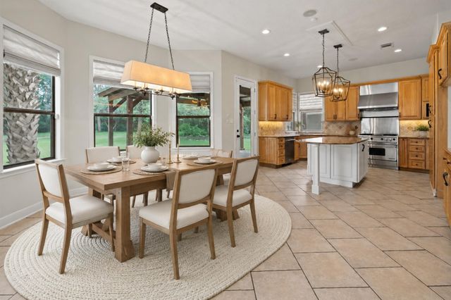 17 Horseshoe CT, New Braunfels, TX 78132