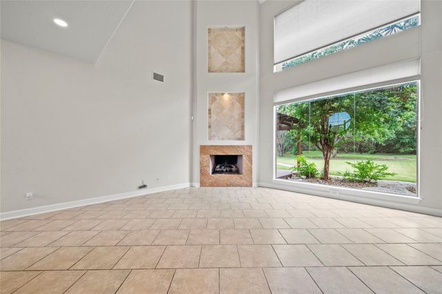 17 Horseshoe CT, New Braunfels, TX 78132