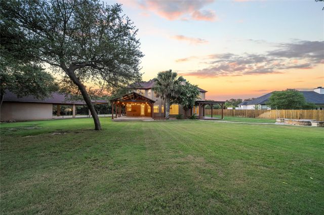 17 Horseshoe CT, New Braunfels, TX 78132