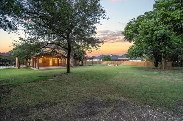 17 Horseshoe CT, New Braunfels, TX 78132