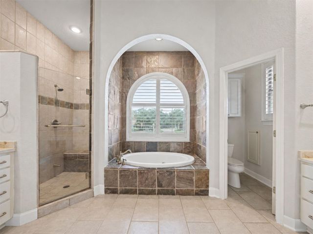 17 Horseshoe CT, New Braunfels, TX 78132