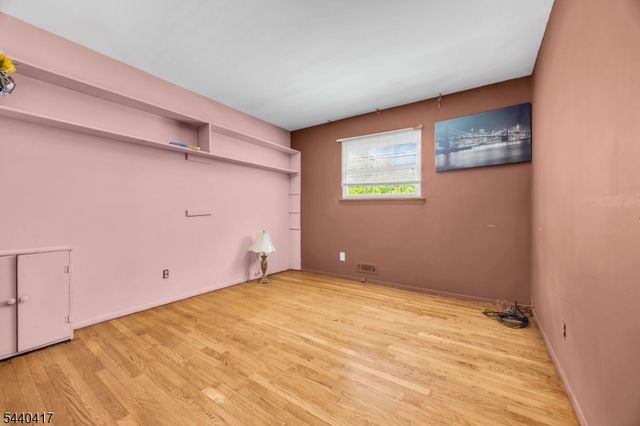5 Cortland Dr, Franklin Twp., NJ 08873
