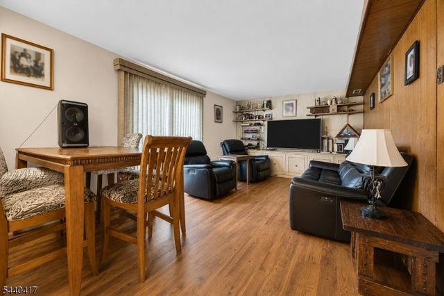 5 Cortland Dr, Franklin Twp., NJ 08873