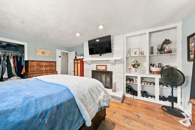 3320 County St, Somerset, MA 02726