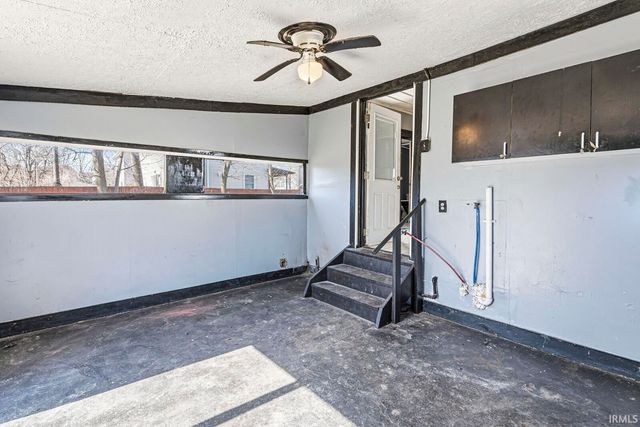 619 W Indiana Avenue, Elkhart, IN 46516