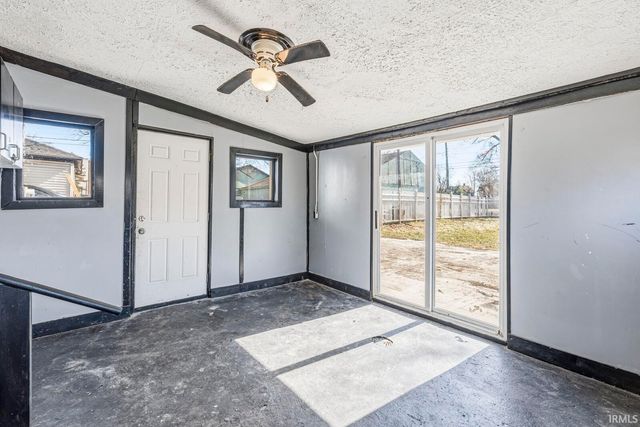 619 W Indiana Avenue, Elkhart, IN 46516