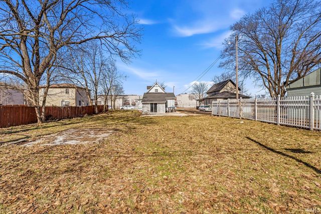 619 W Indiana Avenue, Elkhart, IN 46516