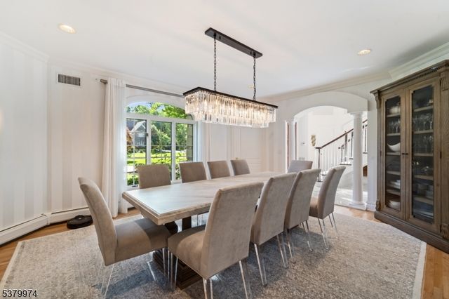 14 Stewart Ct, Old Tappan Boro, NJ 07675