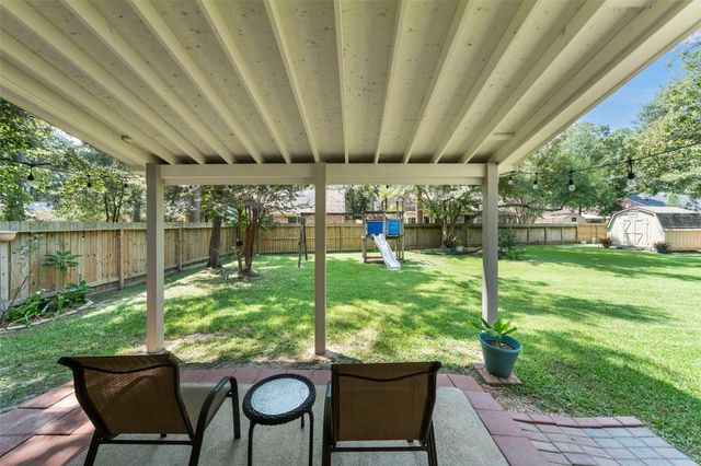 7 Rockridge Court, The Woodlands, TX 77381