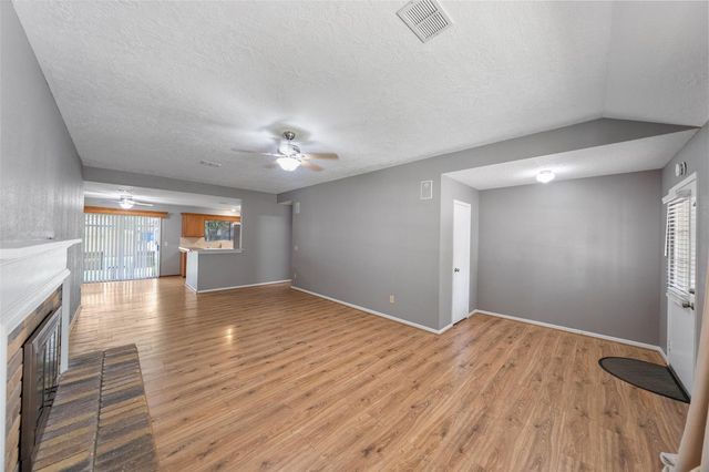 7 Rockridge Court, The Woodlands, TX 77381