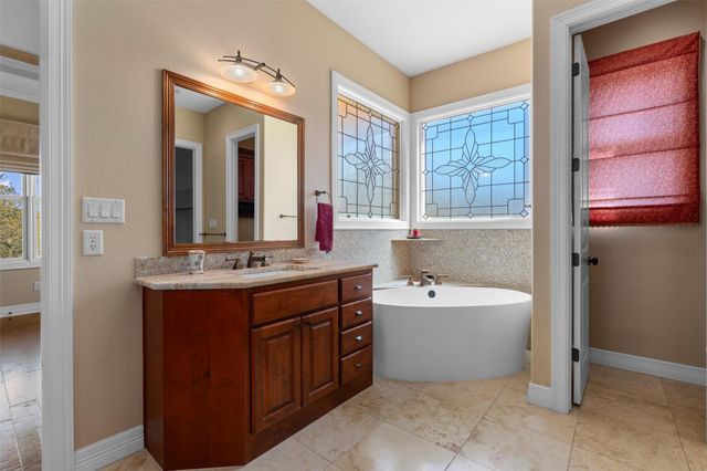 25003 Montana Creek XING, Marble Falls, TX 78654