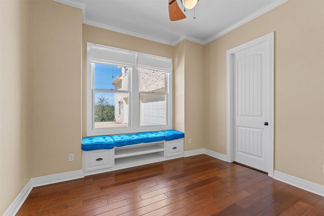 25003 Montana Creek XING, Marble Falls, TX 78654