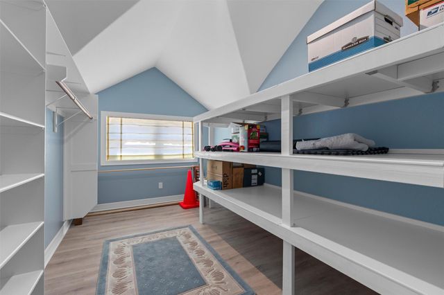 25003 Montana Creek XING, Marble Falls, TX 78654